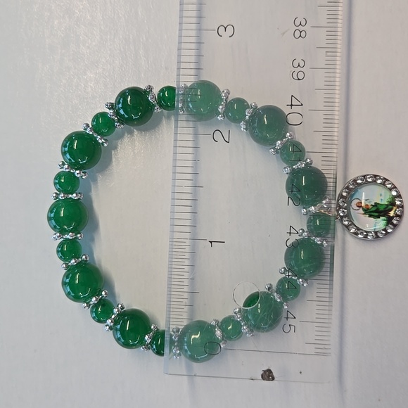 Green Saint Judas Tadeo Beaded Bracelet with Silver Accents - Picture 6 of 6